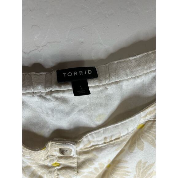 Torrid Ruffle Blouse Retro Print Size 1X 14/16 - Picture 7 of 9